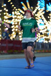 BIB: 2000000
                            <button type="button" onclick="openModal(19763021)" class="btn btn-primary btn-sm float-right btn-popup" data-toggle="modal" data-target=".modal-high-quality">
                        <i class="fas fa-shopping-cart"></i> Add to Cart
                    </button>
                                            <button type="button" onclick="isThisMe(19763021, true)" class="btn btn-success btn-sm float-right btn-popup btn-isme hidden" data-toggle="tooltip" data-placement="bottom" title="นี่คือรูปของคุณใช่ไหม คลิกที่นี่เพื่อเอาเข้าอัลบั้ม">
                        <i class="fas fa-plus"></i> Add to album
                    </button>
                    <button type="button" onclick="isThisMe(19763021, false)" class="btn btn-warning btn-sm float-right btn-popup btn-isnotme hidden">
                        <i class="fas fa-ban"></i> Remove from album
                    </button>